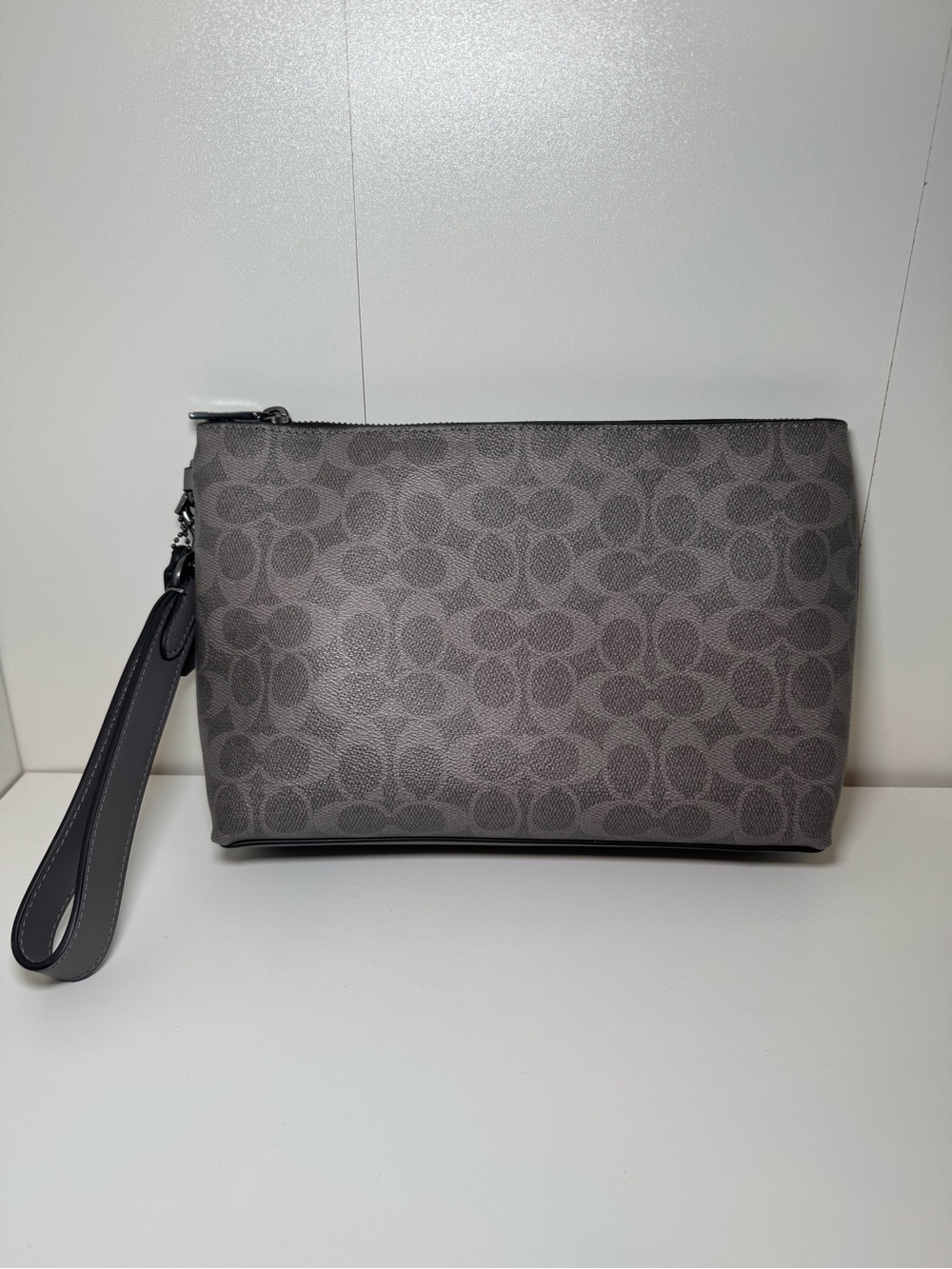 Coach Gray Sig Pouch